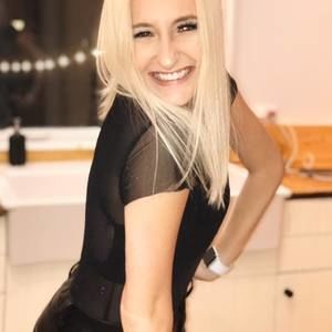 Meet your Posher, Briana